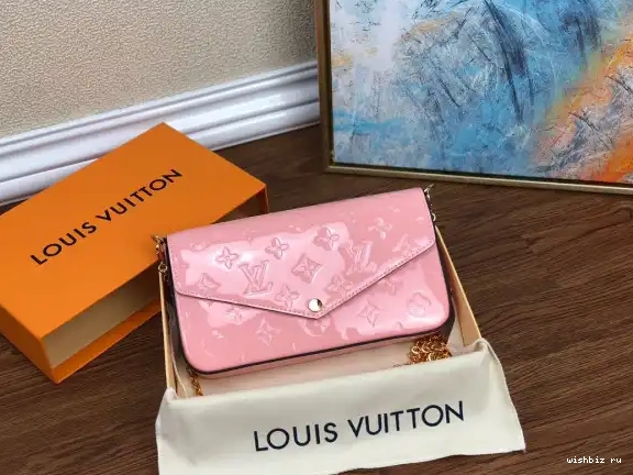 WIS POCHETTE VUITTON FÉLICIE LOUIS 0630